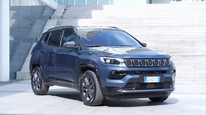 New Jeep® Compass 80th Design in Blue Shade