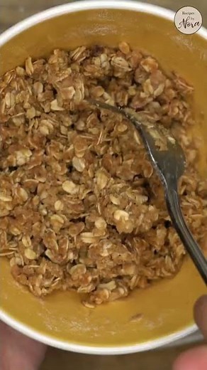 Apple Crisp Recipe Easy and Simple to Make #shorts