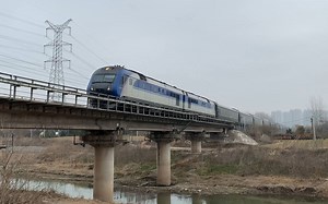 1.12 春运复开的首趟K248 全列25K的K1142加挂轨检WX25T999339