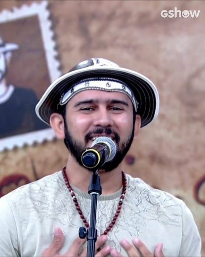 Hoje é Dia do Nordestino! 👏 E o nosso querido Bráulio Bessa declamou um cordel lindo sobre o povo nordestino para celebrar a data ao vivo no #Encontro, lá em 2015! Bora relembrar? ↓↓ #TBT | gshow