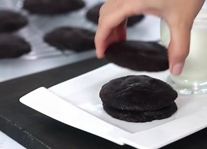 878K views · 3K shares | Nutella stuffed chocolate cookies recipe By: Home Cooking Adventure | MetDaan Cakes | Facebook