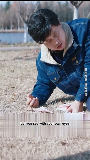 A female CEO driving a luxury car worth tens of millions got stuck on the train tracks and broke down | Daily Inside