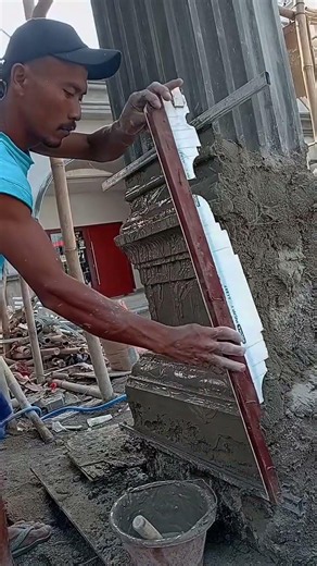 How Masters Shape Cement Columns Effortlessly! 🧱 #Satisfying #Construction #Craftsmanship #Masonry