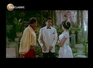 517K views · 10K reactions | Dekhiye ye romanchak scene jaha Vijay, General se ek taraf maangi maang toh dusri taraf talwar se do do haath karta hai. #DilipKumar #Vyjayanthimala #Leader #NazirHussain #Leader #hindimovies #retro #retrobollywood #bollywood #classics #movies #cinema #loveformovies #oldhindimovies #WohZamaanaKareDeewana #ZeeClassic | Zee Classic | Facebook