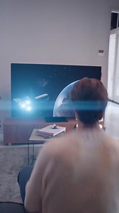 Waar reflectie eindigt, begint het avontuur. 🚀 Check nu de Black Friday Deals op onze OLED Glare Free TV’s. #LessReflectionMorePerfection #Samsung #GlareFree #OLED #TV #BlackFriday | Samsung