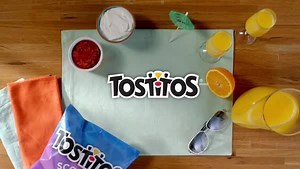 Making crust is hard. Eating SCOOPS! is easy. Bake up a batch of simple Tostitos Quiches for your next brunch get together. 🍳 | Tostitos