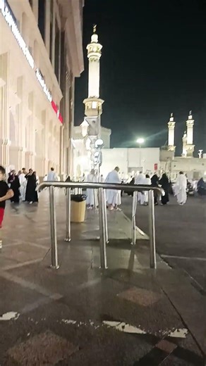 simple club video front of haram Makkah I hope you like I pray for all my friends please subscribe 🌹