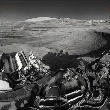 Curiosity Captures Mars Landscape While Talking to an Orbiter #nasa #curiosityrover