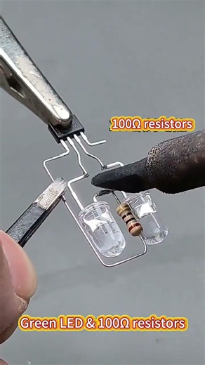🧲 Turn a few electronic components into a simple magnetic switch! #diyelectronics #sensor