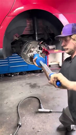 THIS Is The SIMPLE Trick To Remove A Wheel Bearing Hub FAST! 🔧🔥