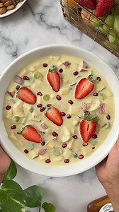 Healthy Fruit Custard ✨ No custard powder, no sugar still so rich, creamy & delicious🤤 Ramadan & Holi special dessert loved by all!! ✅Save the recipe and try it later! Comment to get the detail recipe with ingredients & measurements and I will send you a DM! Recipe inspired from @bliss_is_food #fruitcustard #healthyrecipeshare #healthydesserts #makhana #fruitsalad #ramadanspecial #holirecipes #festivesweets #festivedesserts #healthyrecipes #custardrecipe #ramzan #Indiandesserts #toddlerrecipes 