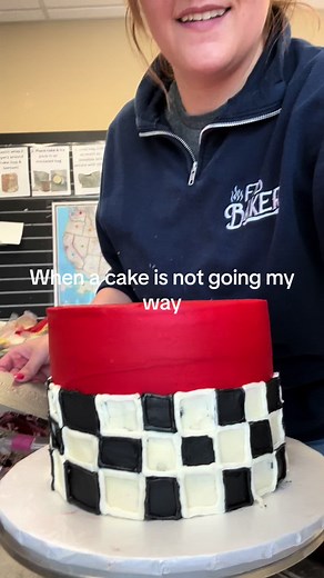 Creating a Hot Wheels Themed Birthday Cake Without Fondant Fail