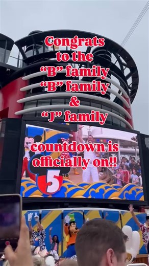Melissa 🏰Travel Advisor for Magical Family Vacations on Instagram: "Best feeling EVER is when you have a Disney Cruise countdown AND with your family!! These three families will be celebrating birthdays and an anniversary in a big way!! Let the countdown begin!! Ready to have your own countdown? Let’s 💬 chat today! #bookthetrip #disneycruiseline #disneytravelprofessional #disneyfamilyvacation #disneycelebration"