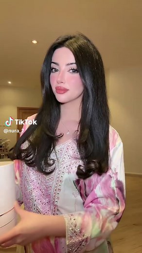 بيسالونك عنه: استعراض لافيرن