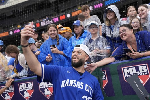 Eric Hosmer joins MLB Network team in addition to role with the Royals