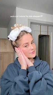 sock curl tutorial for side sleepers🫶 #hairtok #sockcurls #heatlesshair #hairtutorial