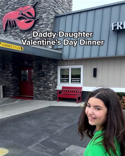 Treat your little girl to a Valentine’s Day she’ll never forget! Bond over our delicious dishes while building a memory that will last a lifetime ❤️ | Red Lobster