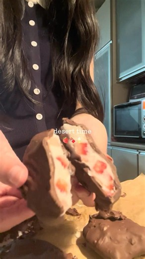 簡単美味しいいちごアイス作り🍓ヘルシー？高カロリー？ #日常vlog #cooking #おうち時間 #dessert #アイス #簡単レシピ #おやつ