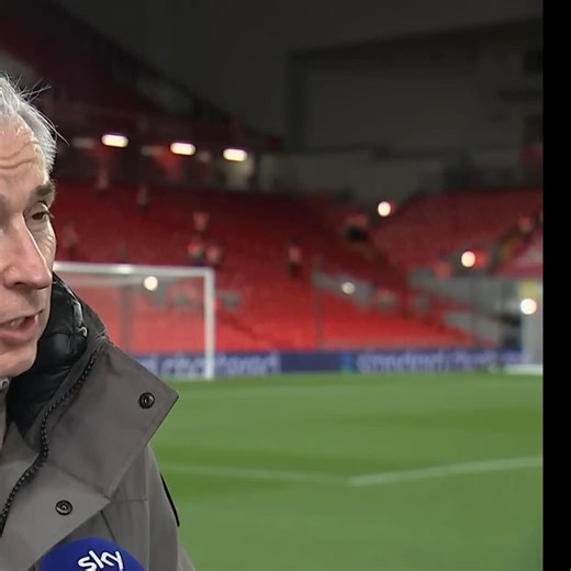 "Newcastle were an unstoppable force" 💬 Alan Smith on Arsenal's loss against Newcastle in the EFL Cup | Sky Sports