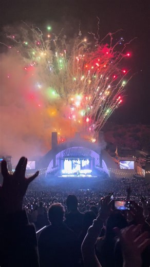My phone died at the end but was able to catch this! Haven’t seen #mumfordandsons in 10 years! #rushmere #hollywoodbowl @Mumford & Sons