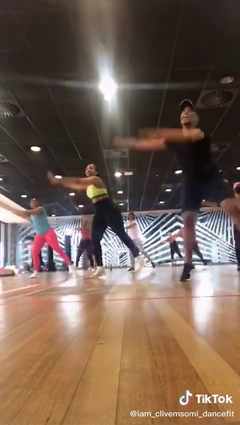 African music is everything in this class. Mbaqanga is our favourite too. #dancefitnessinstructor#shutupanddance #virginactivesa #shutupanddance#dance