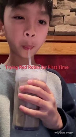 Trying Red Robin for the First Time #redrobin #burgershop #vlog