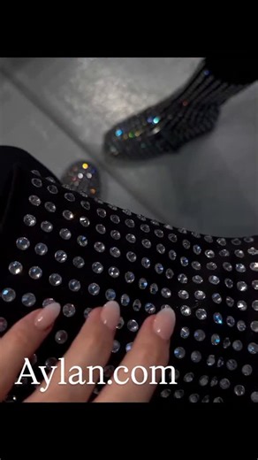 1.9K views · 267 reactions | #boots #sandale #explore #soirée #women #algeria #women #algeria #fypシ #famme #fashion #shoes #blida09 #moda2025 #mariage #constantine #batna #dzpower #annaba #skikda #tiziouzou #bejaia #paris #dubai #boutique_aylan | Boutique.Aylan | Facebook