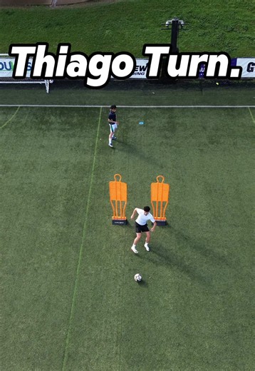 Thiago turn - One of the silkiest turns to shake off a defender | The jink one way before turning the other sells the defender 😵‍💫 @abfaisall @mo_altaay #football #soccer #trainlikeapro