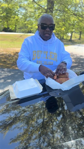 ✨PART 2…Online dating worked... They met on BlackPeopleMeet.com & here they are 20 yrs later. Comment below “HAPPY ANNIVERSARY” 🧡🧡🧡 ✅Click link for all preorders & shipping needs at www.loveyou1stvvs.com #OnlineDating #Ohio #FoodReview #BlackPeopleMeet #HappyAnniversary