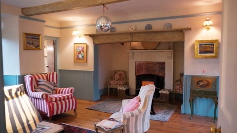 Inside a 400-year-old English manor full of antiques