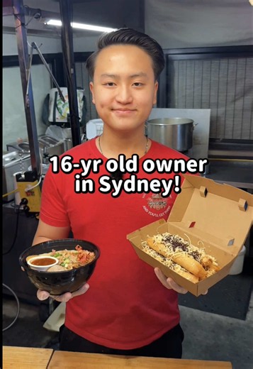 16-year old Indonesian food stall owner in Sydney! All featured: Spring roll - chicken popiah $20@3 rolls Banana fritters $12 Grilled beef ribs set $20 (w rice/fries) Fried chicken set $20 (breast w rice/fries) Prawn spring rolls $15 Fried cassava $12@2 rolls Passionfruit $7 Everything is halal-friendly and they're also on Uber and Doordash if you wanna get takeaway!! 📍 House of Lim, Burwood Chinatown every Thursday to Sunday 5-10PM [invite]