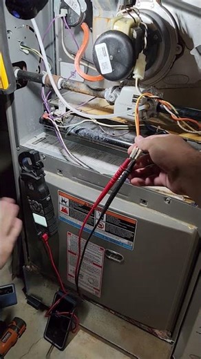 using a contactor to test gas valve #hvac #hvactechnician #hvacmaintenance #hvacr #hvacrepair #short