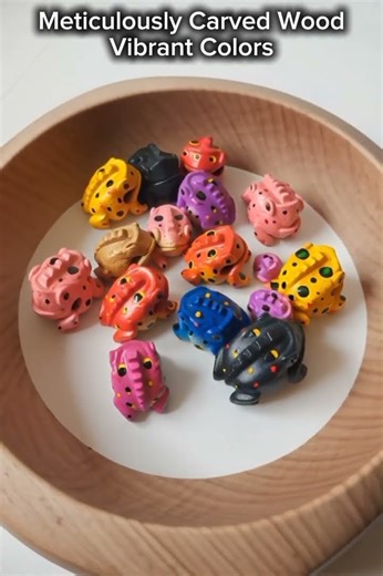 Nature's Melody! 🐸 Hand-Carved Wooden Frog Sculpture | Unique Desk Decor | #AmphibianArt