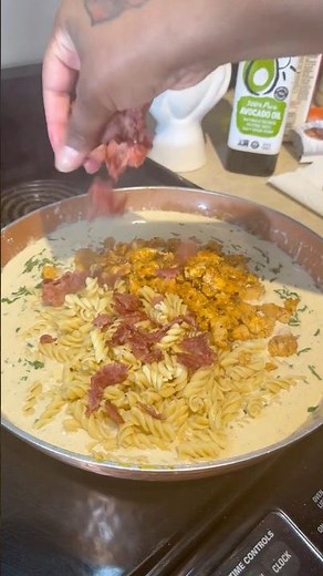 One-Pan Chicken Bacon Ranch Pasta | Easy Creamy Dinner #onepanrecipe #pastarecipe #viralfood