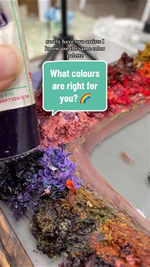 See caption for example palettes!! 🎨👇 Here’s how to choose the best colour palette for your painting: 🍎 WHAT do you paint? If you want to mix the widest range of bright, chromatic colours try a CMY based split-primary palette. However, you may actually prefer the naturalistic tones of a traditional palette like the Zorn for landscapes/portraits. 🧑‍🎨 WHO inspires you? Google the colour palettes of your favourite painters, current or historical, & get a sense of what paint colours were used t