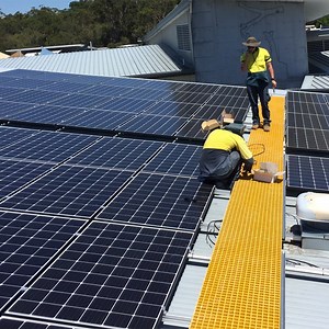 [Hot Item] 25mm Thickness Light Weight GRP Solar Rooftop Walkway Grating