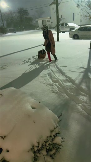 Smallfry ♓️🌻💜 (@1smallfry)’s videos with original sound - Maincharacter🦋♉️✨