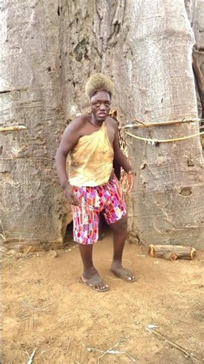 The Tribal Chief Who Could Not Stay Calm Without a Bird#shurtsvideo