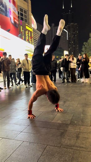 25-Second Hard-Control of Passersby Series #RussianPush #PasserbyPerspective #StreetWorkout