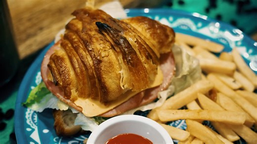 5.8K views · 31 reactions | VINTAGE CAFE, SANTA CRUZ STANN CREEK The Vintage Café has opened in Santa Cruz Village, Stann Creek, offering a vintage-style coffee spot with espresso drinks and homemade pastries. The café is open daily from 6:00 a.m. to 8:00 p.m. and has quickly attracted attention for its cozy atmosphere and classic décor. Kindly be sociable and share. #hotoffthepress | Hot Off The Press - Belize | Facebook