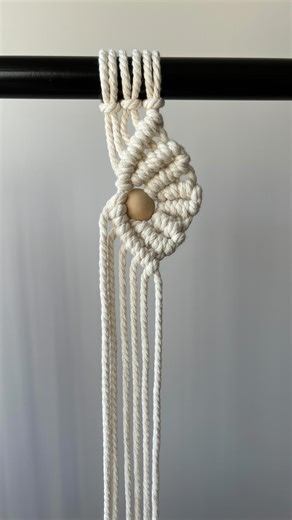 10K views · 3.1K reactions | New macrame pattern idea with a wooden bead 臨 #macrame #macrametutorial #macrameart #diy #macramelove | Sana Macrame | Facebook