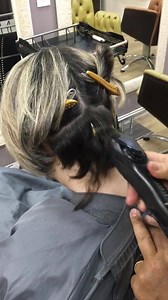 1.5M views · 10K reactions |  Quer aprender a realizar cortes em Até 30 minutos? . Se sim acesse o link e saiba como  https://marciamariapro.com.br/combo-metodo-corte-perfeito/ Acesse nosso canal no YouTube para mais conteúdo: https://www.youtube.com/channel/UCPu5MCxhfIV4JRI44BqTUWQ  Finalização de nuca  | Marcia Maria Pro Academia | Facebook