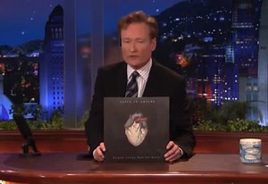29K views · 1.1K reactions | Alice in Chains’ “Check My Brain” guitar riff has lived in my head this year more than any other. It is on a constant loop in there, and I’m not mad about it. Let’s take a look at it live on The Tonight Show with Conan O’Brien on October 30, 2009. So I found myself in the sun, oh yeah. Hell of a place to end a run, oh yeah. #grungebible #aliceinchains | The Grunge Bible | Facebook