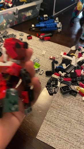 New girl mech #viral #posing #fyp #legomoc #lego (frame from @TD_lego🍷 )