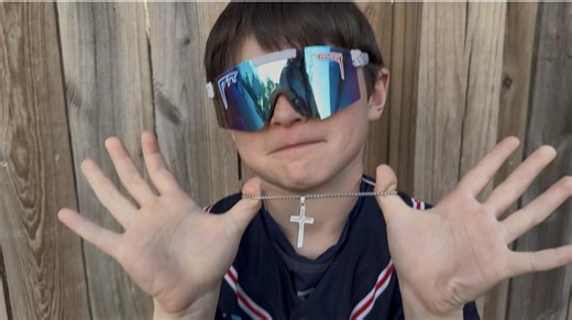 Watch The perfect gift for any baseball player! on Amazon Live