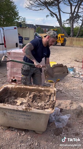 #bricktok #bricklayer #bricks #mortar #mahoneybrickworks #foryou