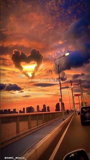 One Direction - What Makes You Beautiful (Lyrics) | Baby you light up my world like nobody else #1d