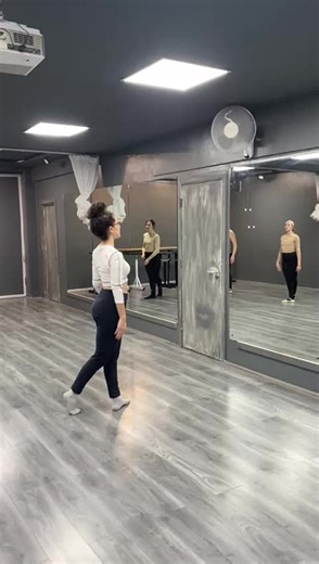 Beginners Jazz Dance Class: Learn Jazz Dance Moves and Routines