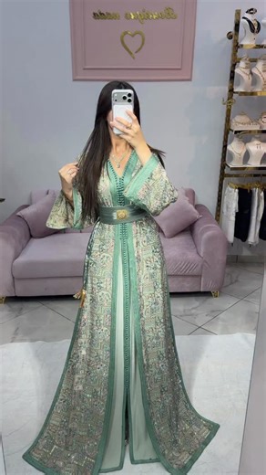 51K views · 3.1K reactions | Caftan deux pièces perles رجى التواصل عبرالوتساب 0553254788‎التوصيل لـ 58 ولاية الدفع عند الاستلام#الجزائر #boutiquenada #58ولاية_جزائرية #وهران_الجزائر #عنابة | Boutique Nada Oran | Facebook