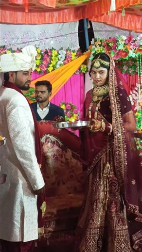 Varmala pahnaugi 💞🎉#wedding #reels #song #vivah